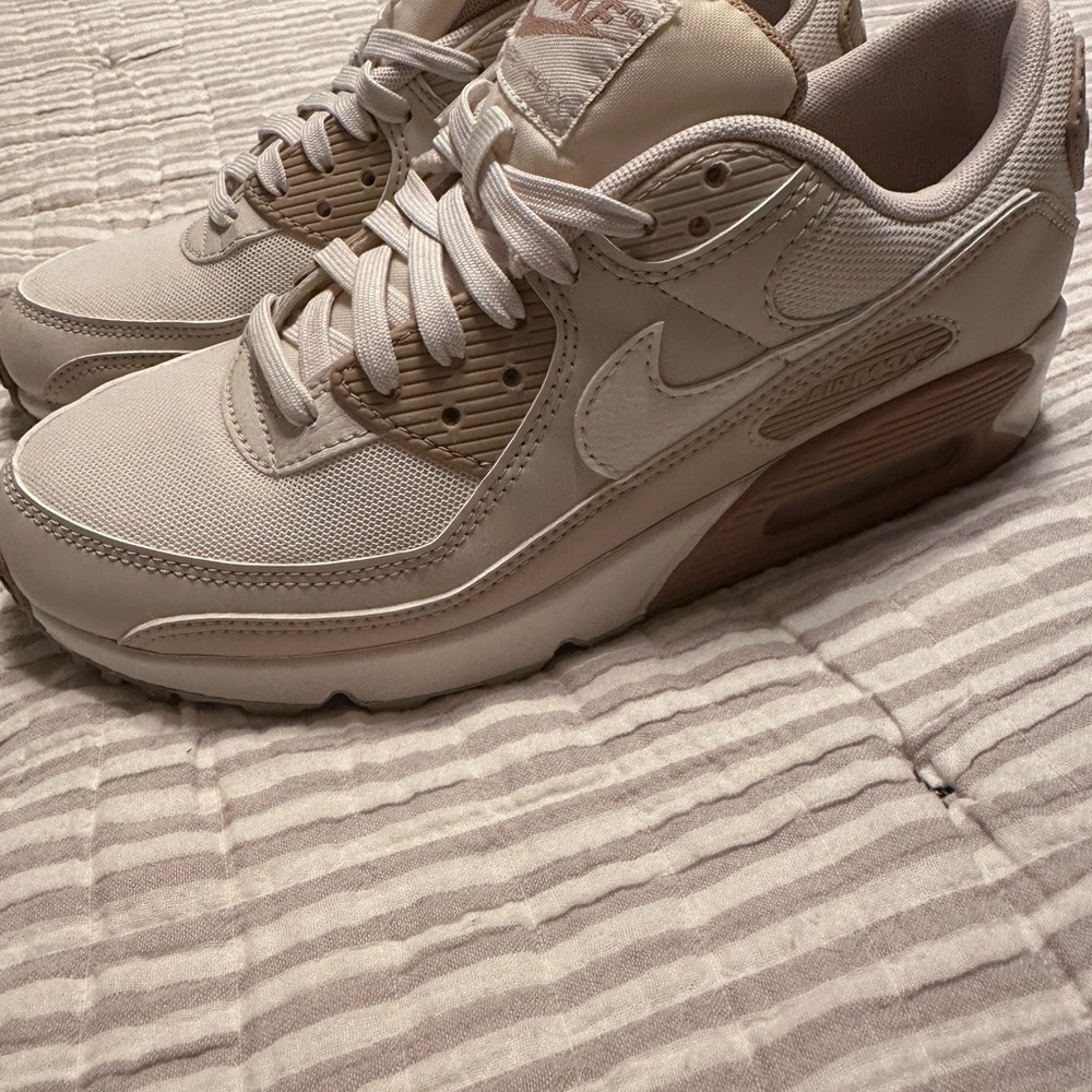 Nike Air Max 90 Cream and Tan Sneakers